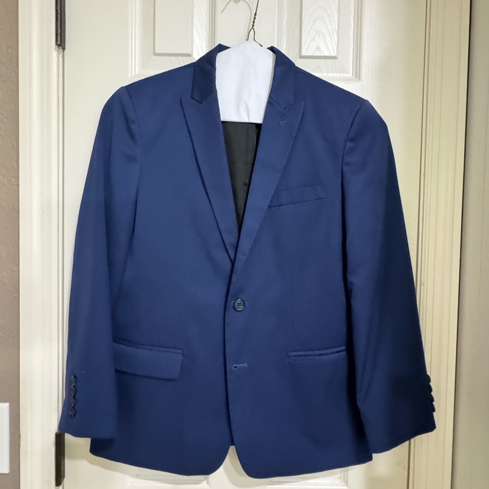 Boys Calvin Klein suit Size 14 worn 1 time Navy